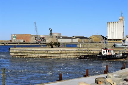 Sarpsborgpigen på Struer havn
